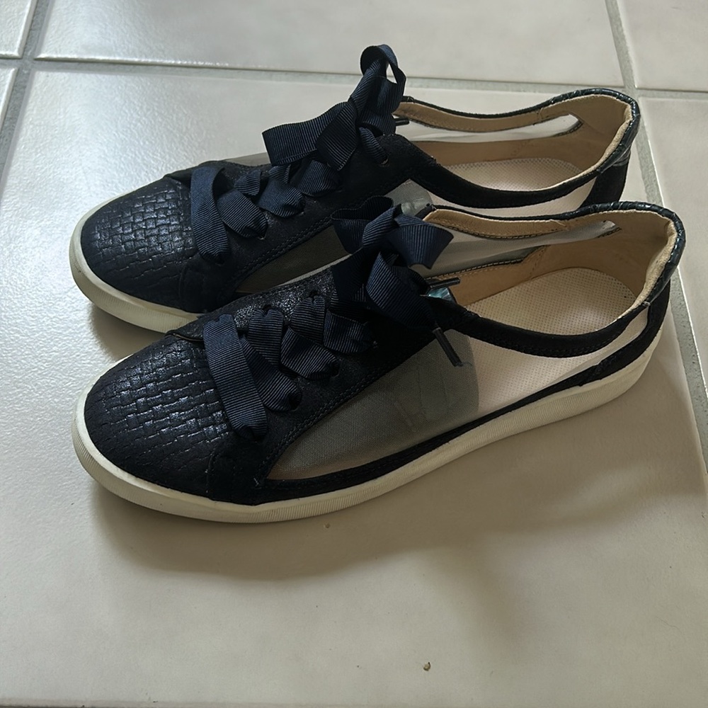 Softwaves navy sheer sneakers with Ribbon Detail size 37